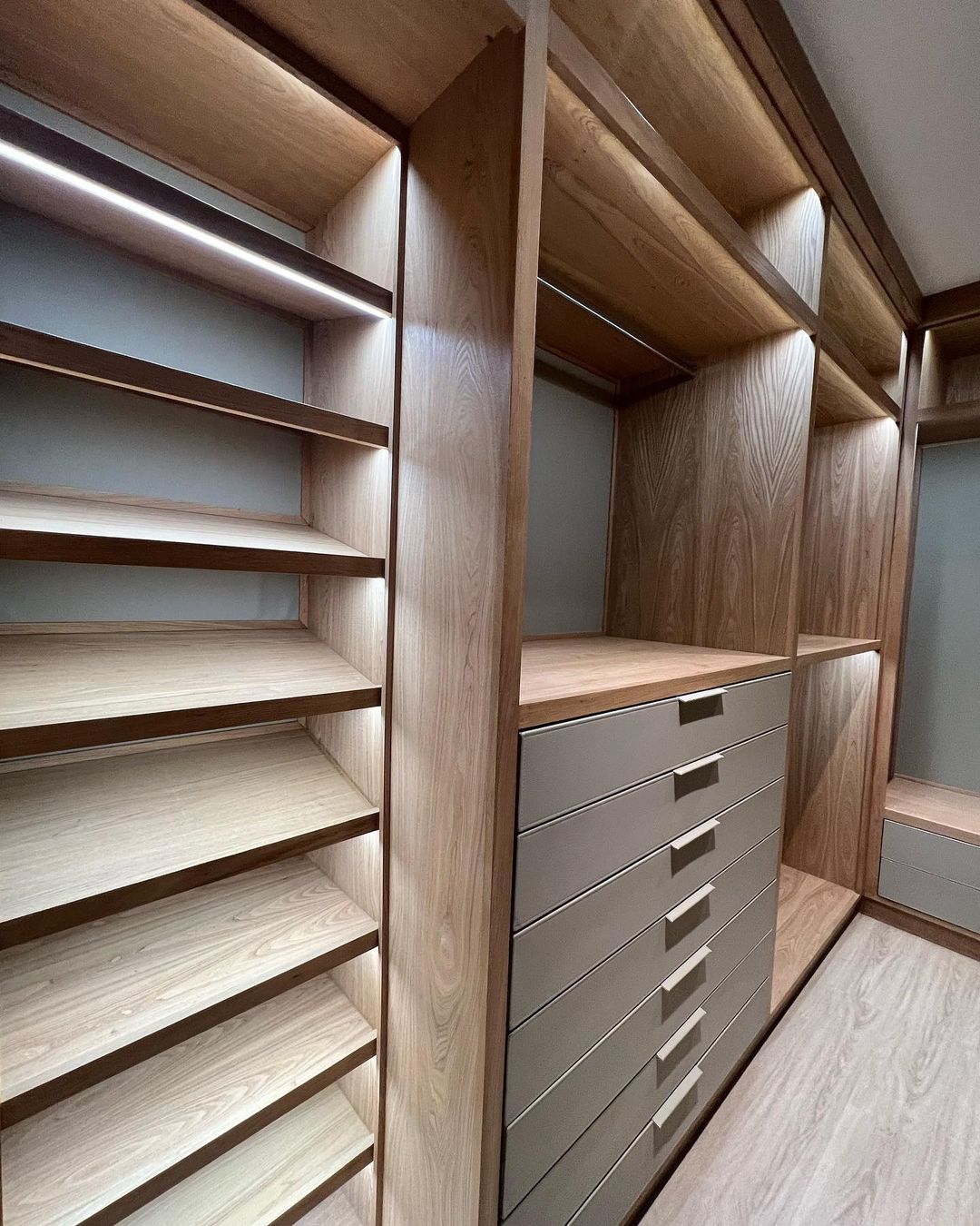 Closets › Best Closets in Trinidad and Tobago