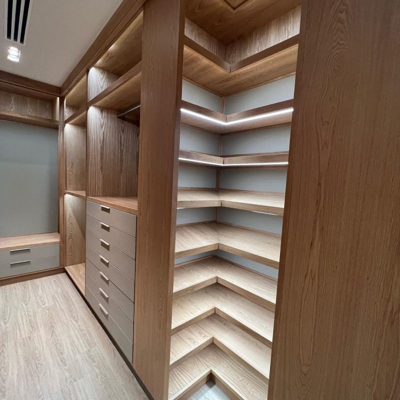 Find the best walk-in closet at Maraj Woodworking Co Ltd